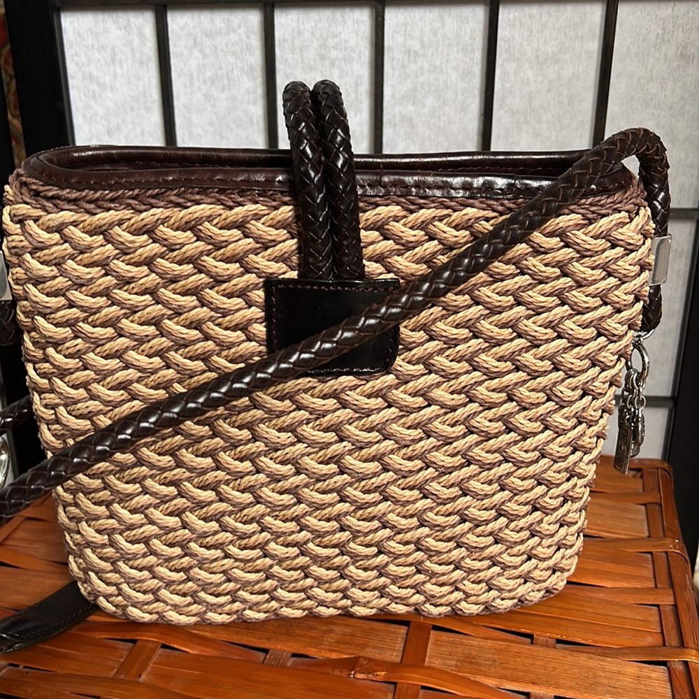 Brighton Straw Shoulder Bag - Picture 4 of 15
